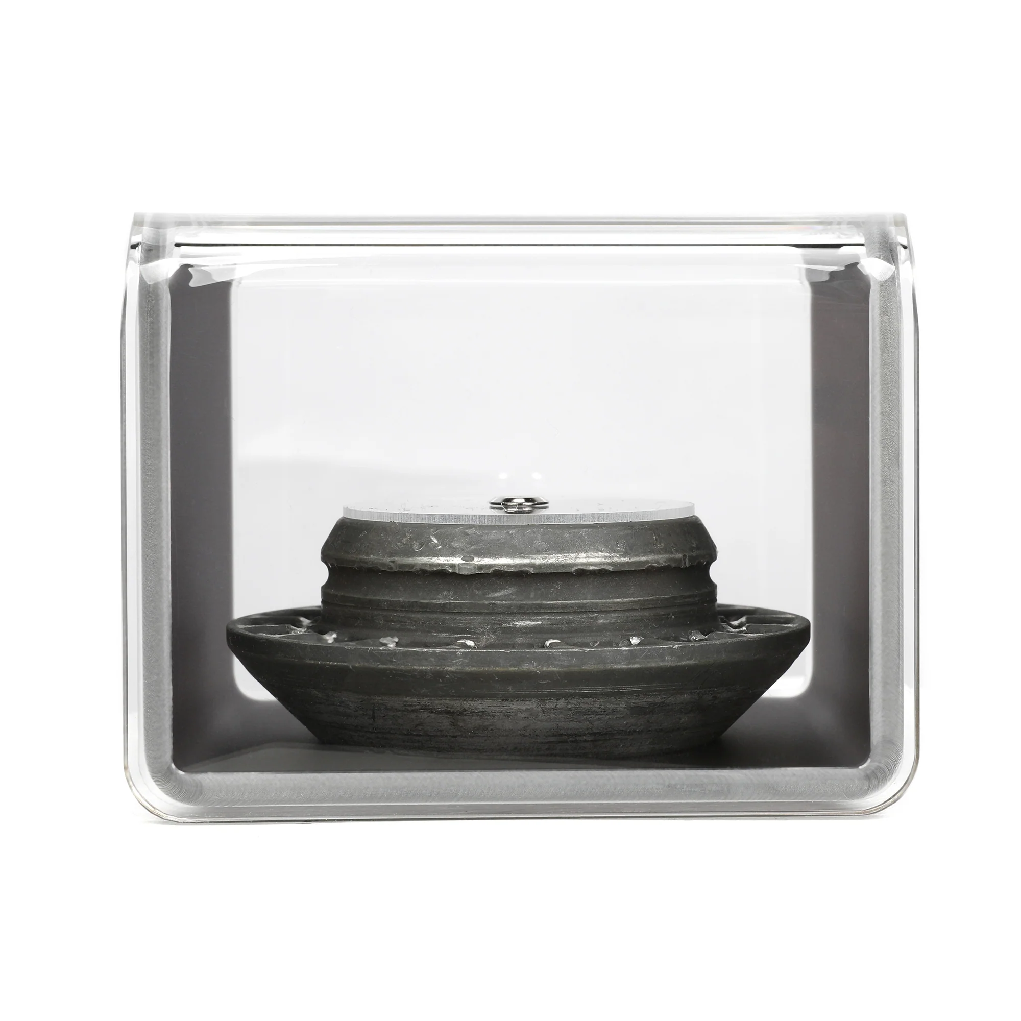 Red Bull Racing 2011 RB7 Grand Prix Used Wheel Nut in Display Case - Image 4